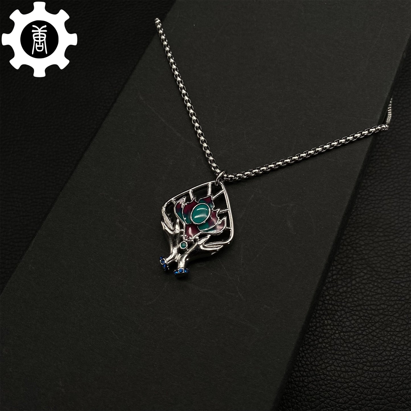 BG3 Amulet of The Devout Necklace Replica