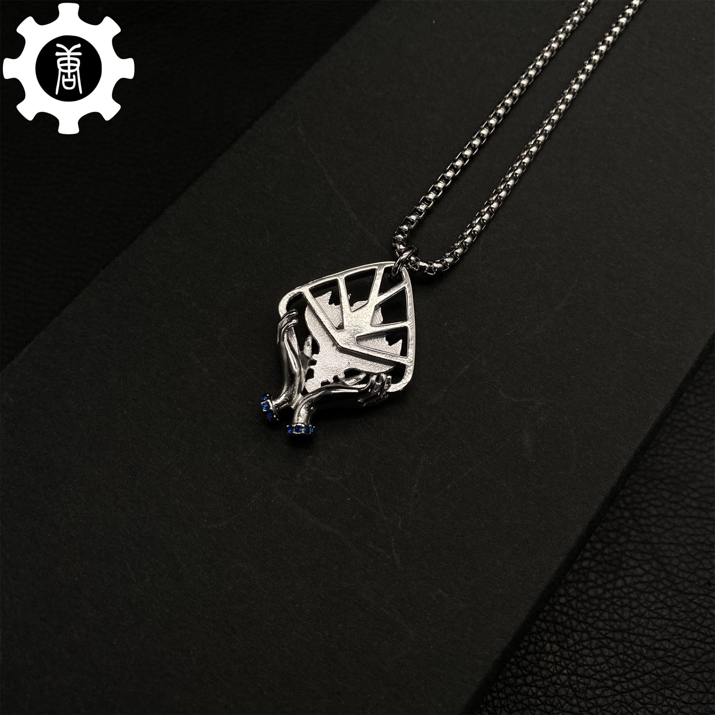 BG3 Amulet of The Devout Necklace Replica