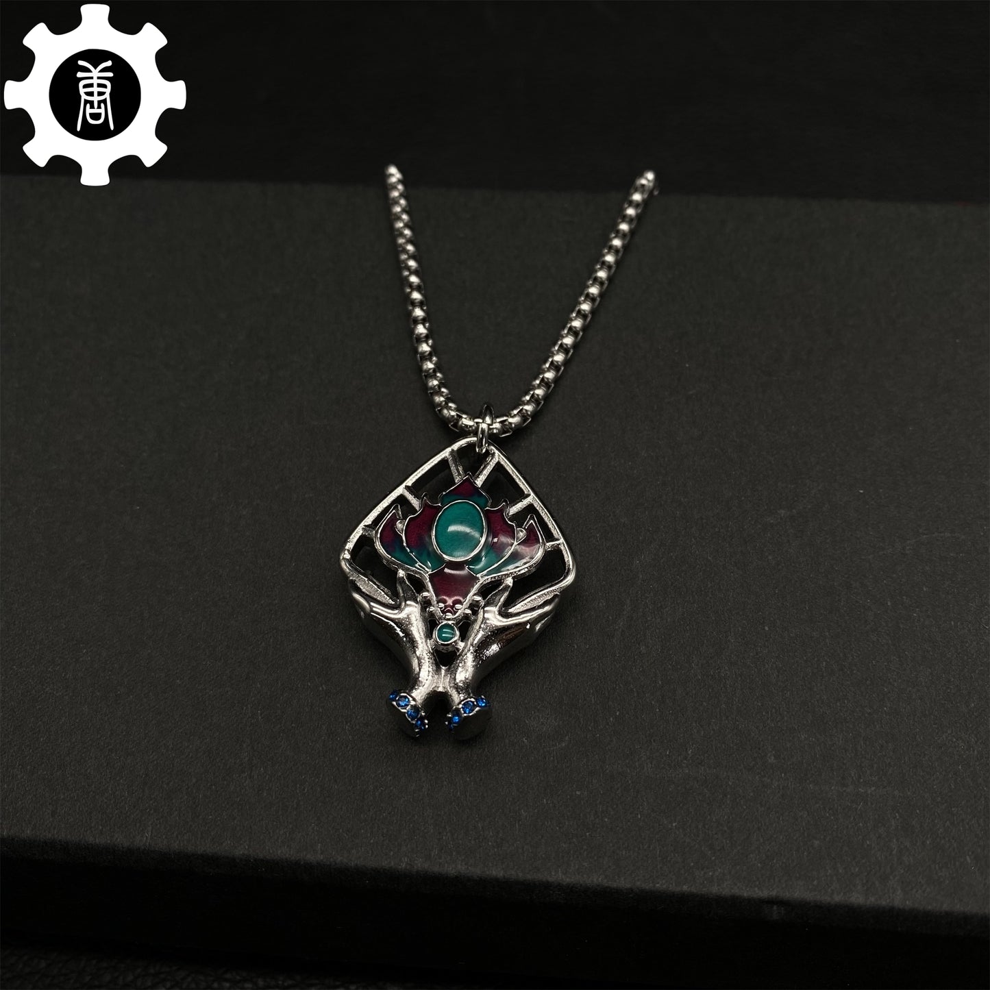 BG3 Amulet of The Devout Necklace Replica