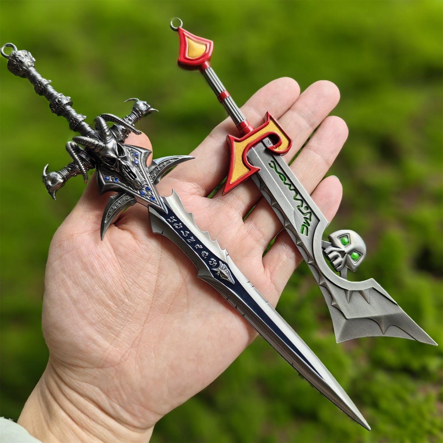 Classical Game Weapons Frostmourne Royal Guard Anduin Lothar Sword  Ashbringer 4 in 1 Pack