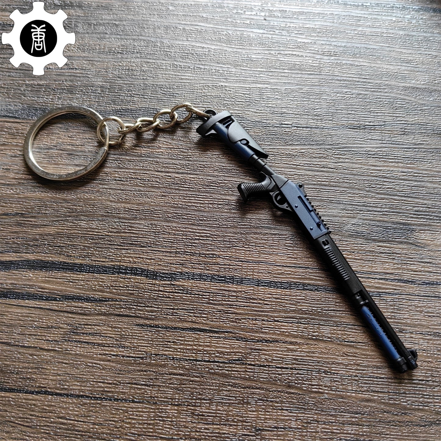 Mini Benelli M1014 Shotgun Metal Keychain