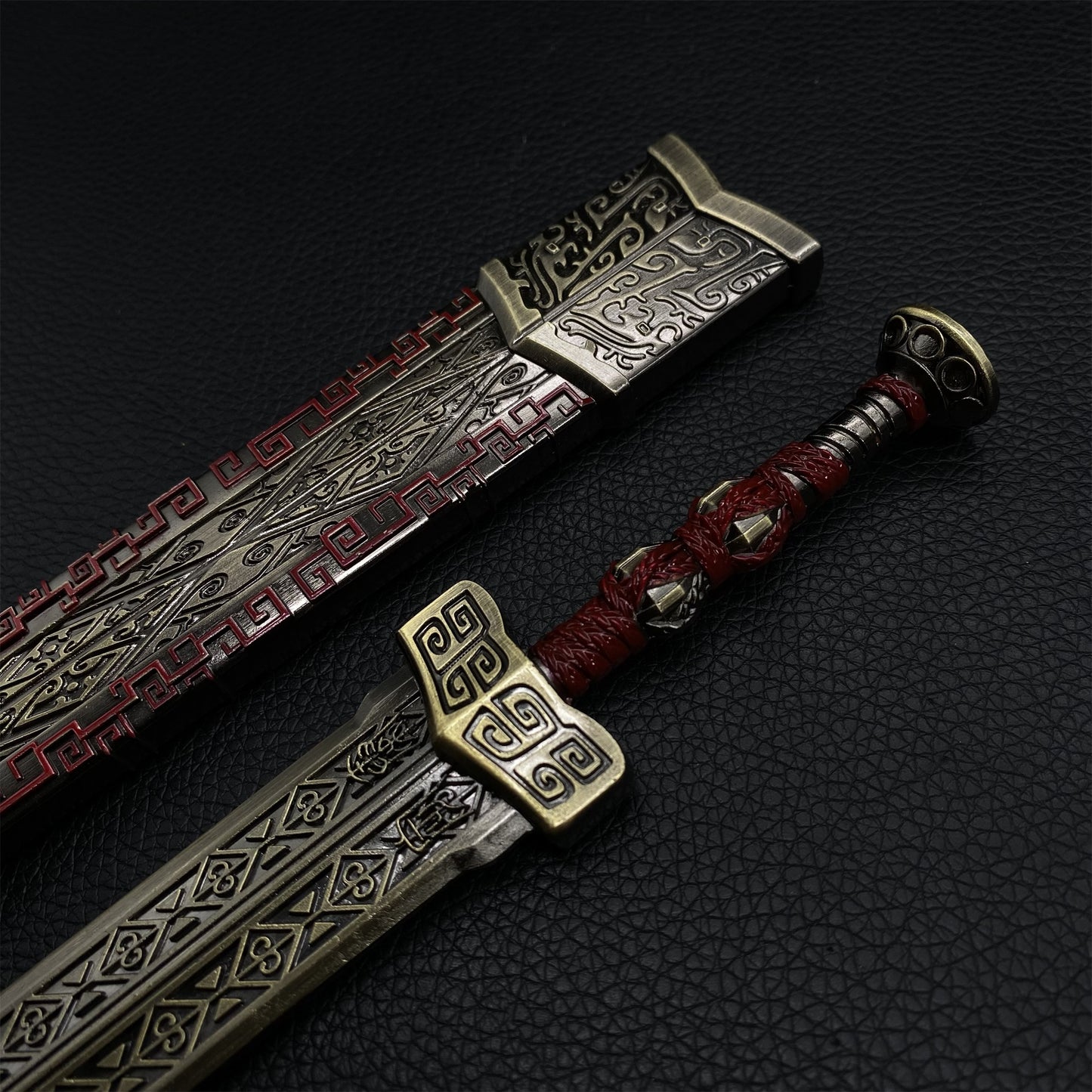 Game Peripherals Ding Qin Sword Metal Craft Weapon Replica