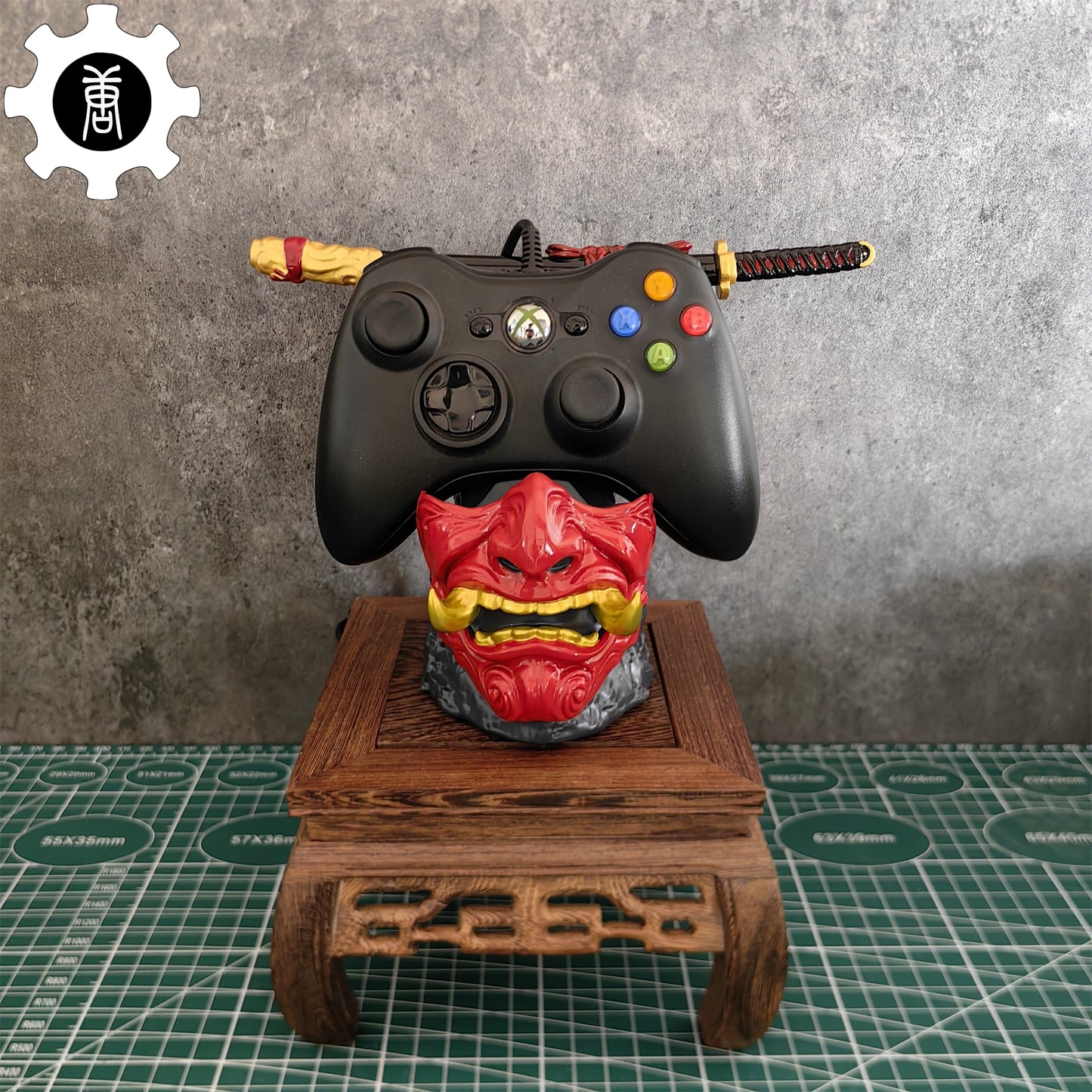 Ghost Oni Samurai Helmet Gaming Controller Stand