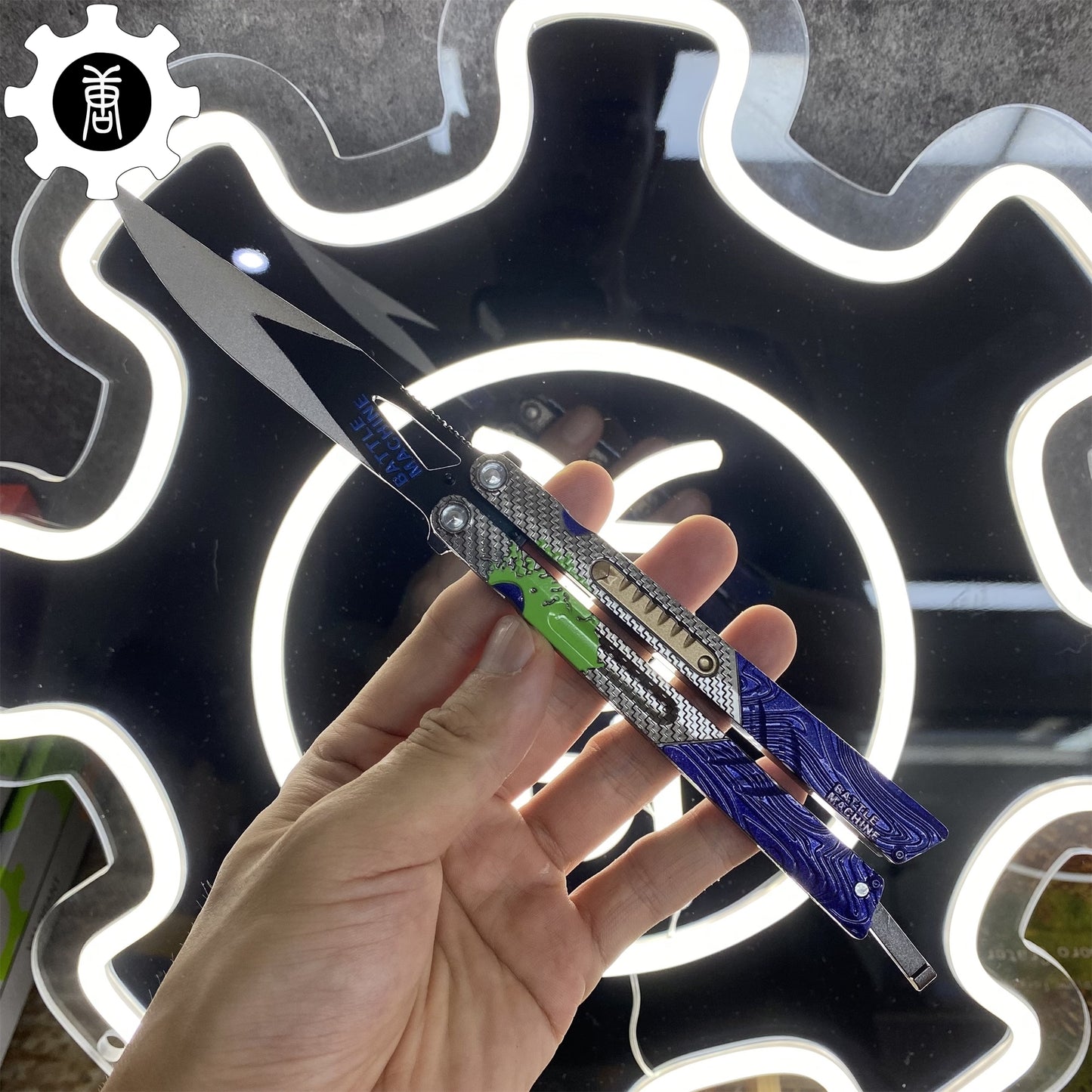 Hot Game Metal Graffiti Balisong Trainer Props