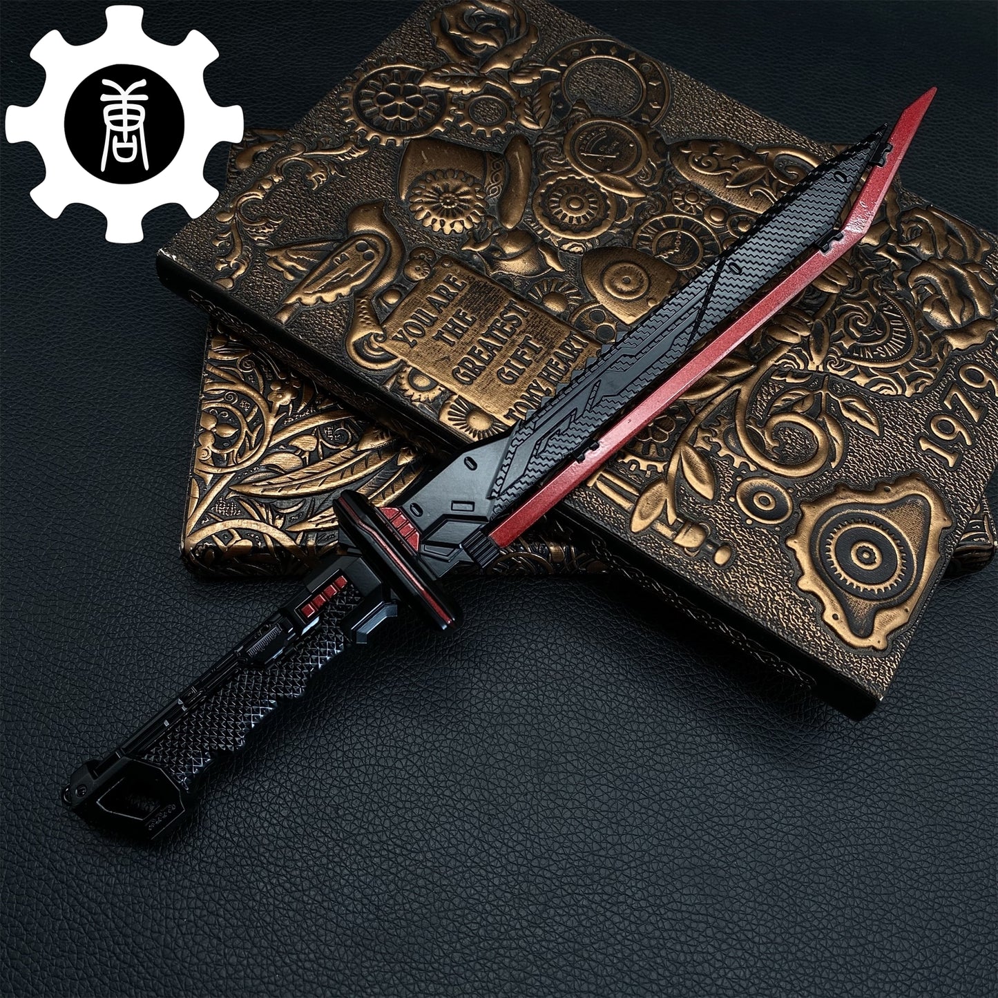 Metal Hunter Blade Dull Replica