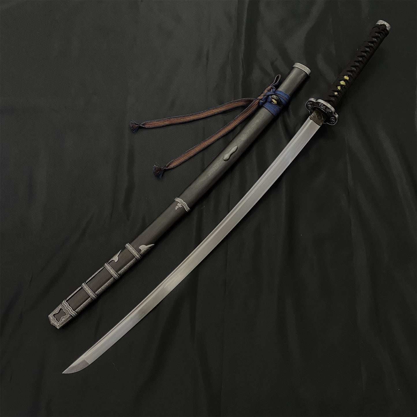 Life-Size Kusabimaru Katana, Gracious Gift of Tears, Black Mortal Blade Replicas