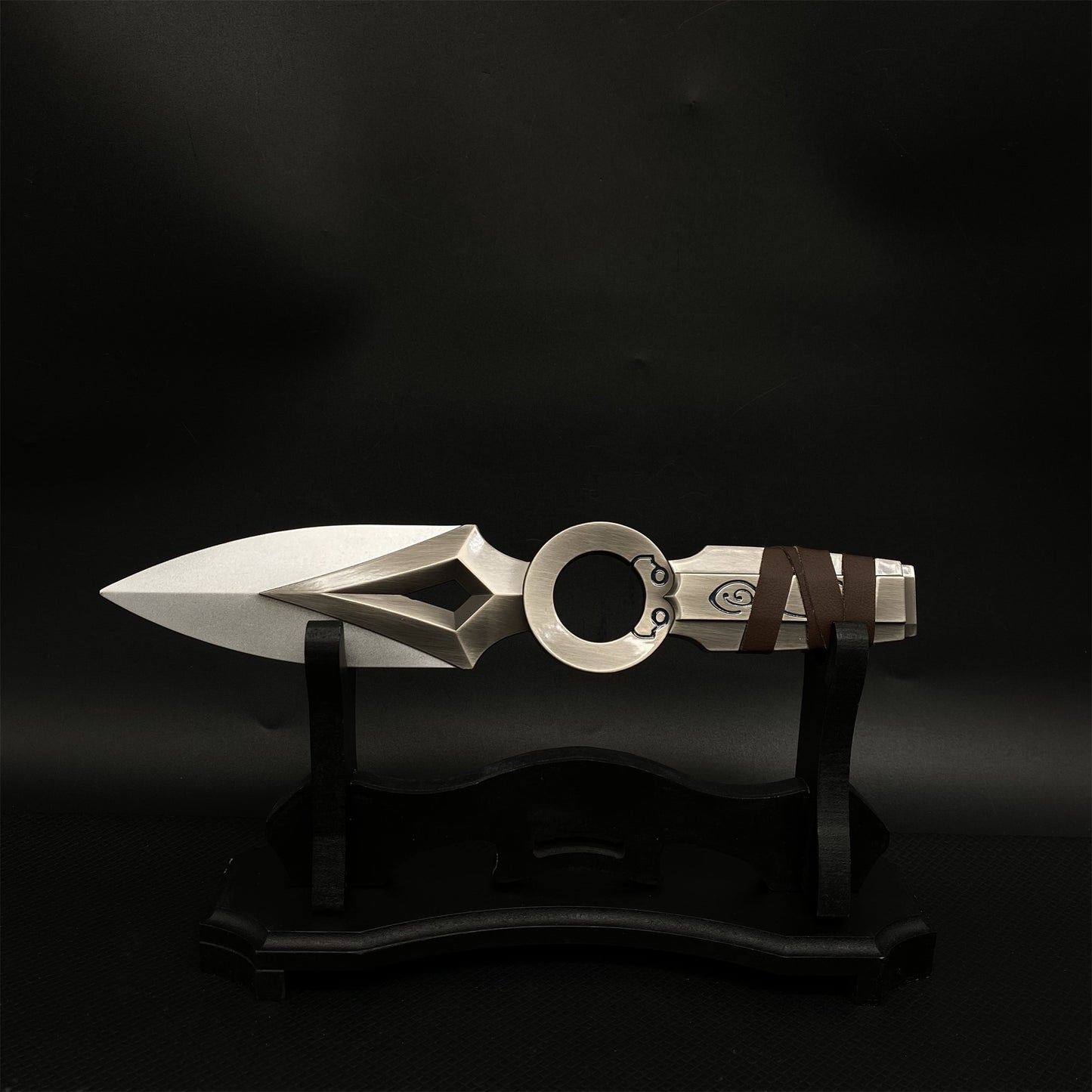 Jett Kunai Metal Jett Throwing Knife Life Size Replica