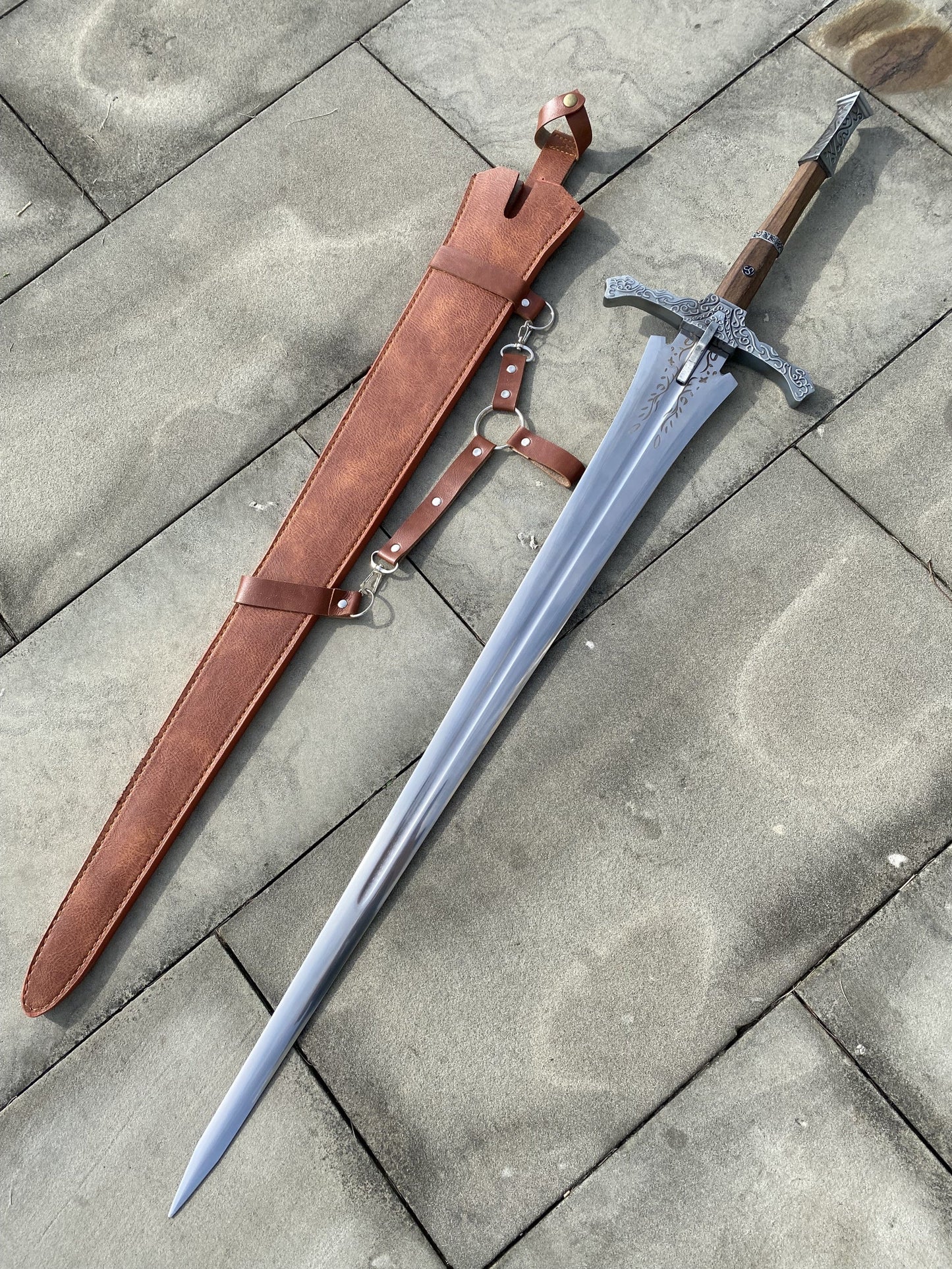 Knight's Greatsword Life-Size Metal Replica