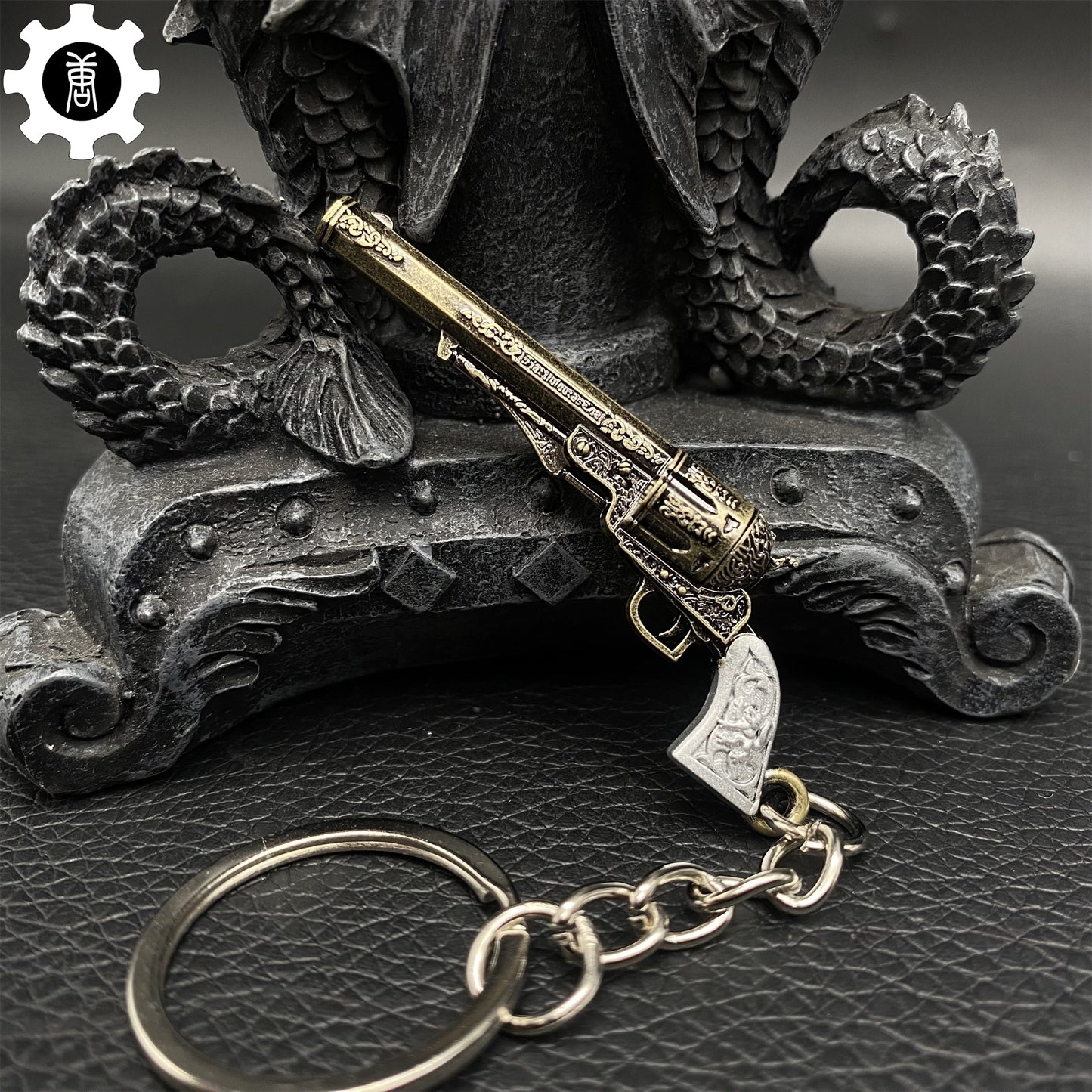 Tiny M1851 Wolf Venom Revolver Model RE Metal Keychain