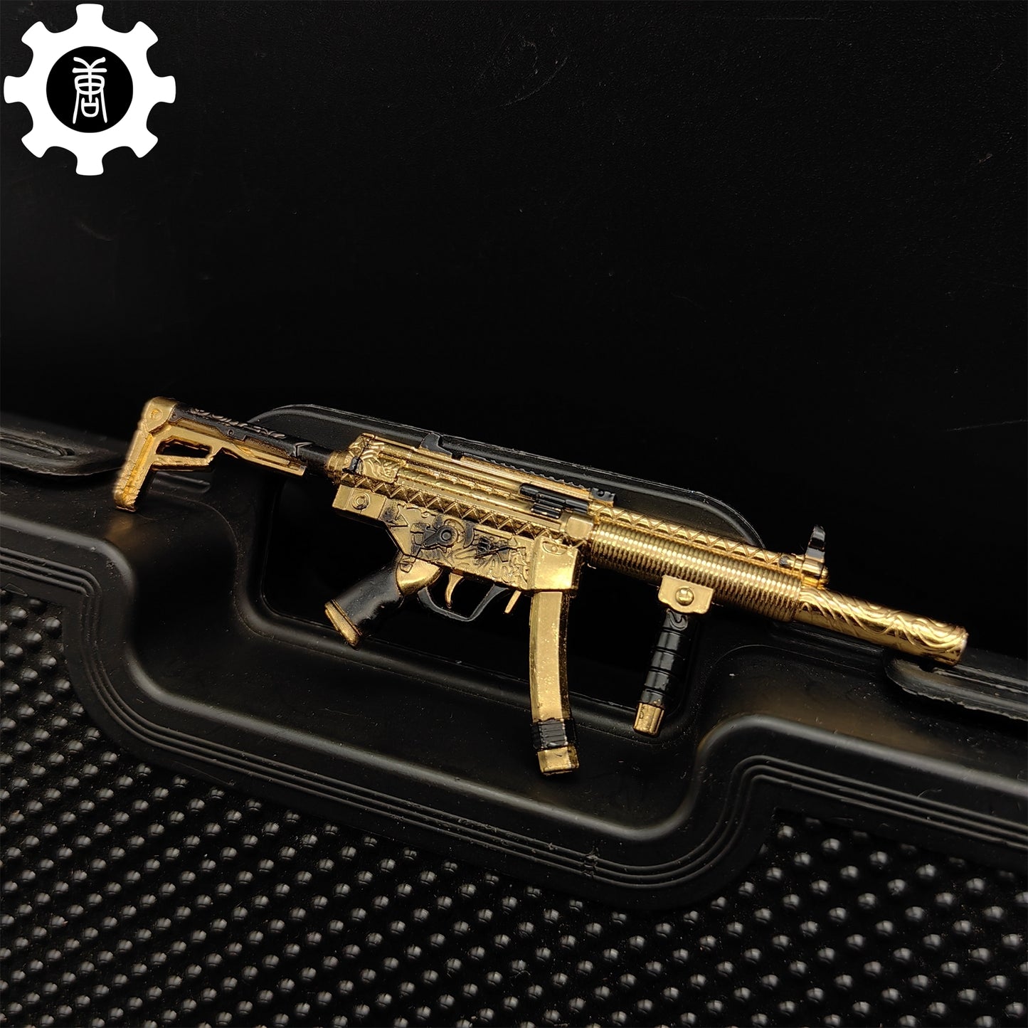 Tiny Metal Golden MP5 Submachine Gun Model Keychain