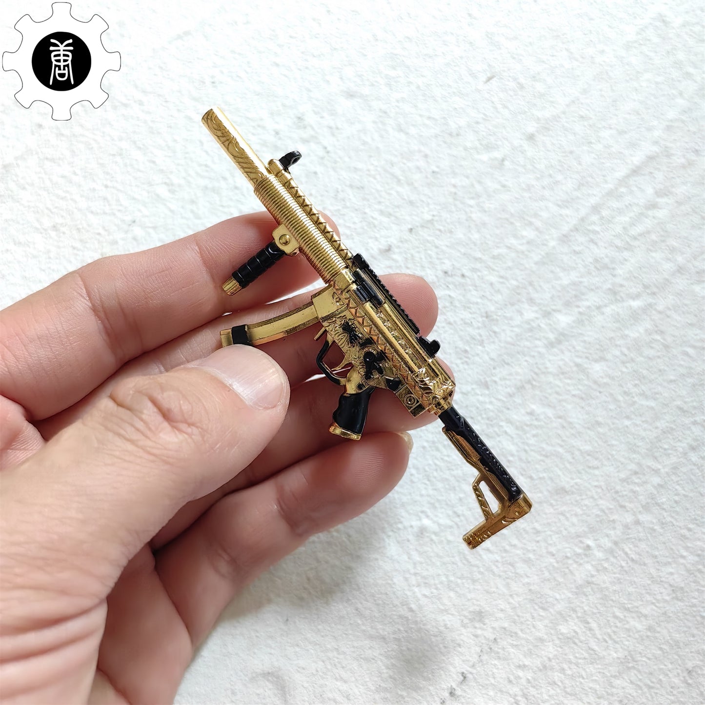 Tiny Metal Golden MP5 Submachine Gun Model Keychain