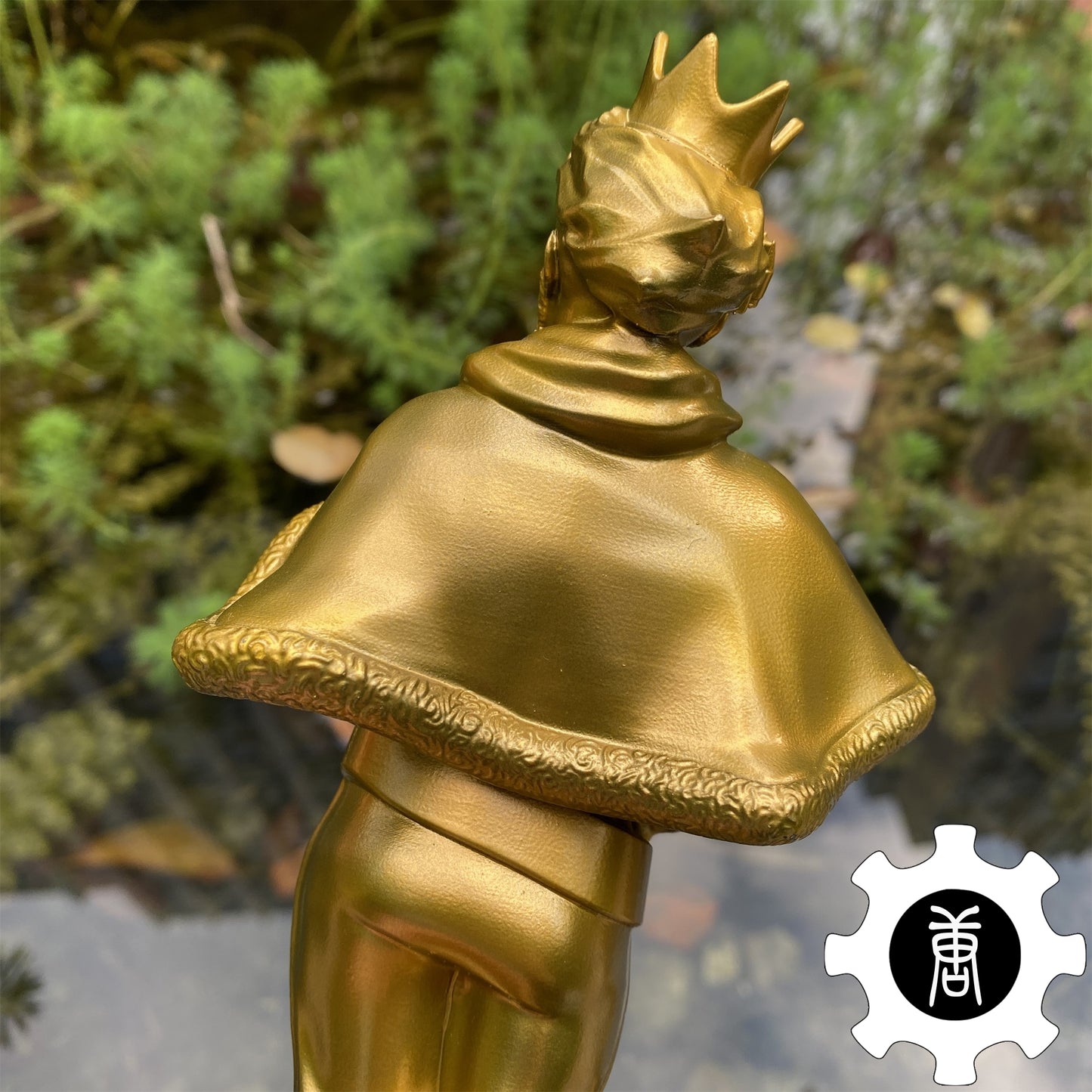 Mirage Heirloom Life-Size Shiny Trophy 3D Printed Replica