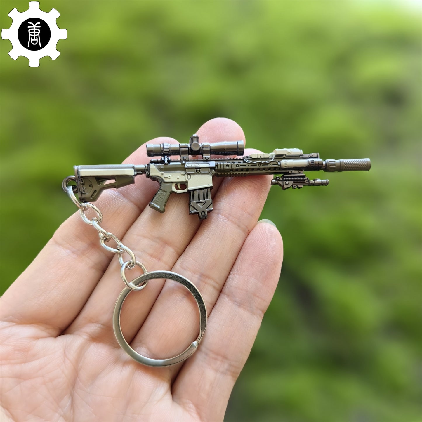 RE8 Metal Mini Gun Keychain 6 In 1 Pack