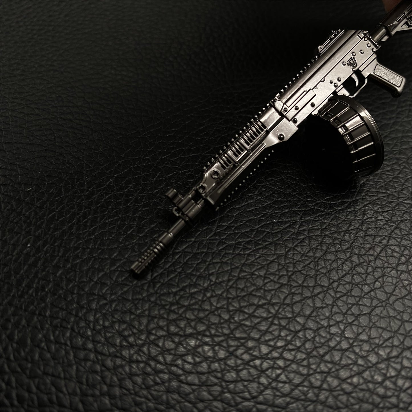 Tiny RPK16 Gun Keychain Metal Pendant