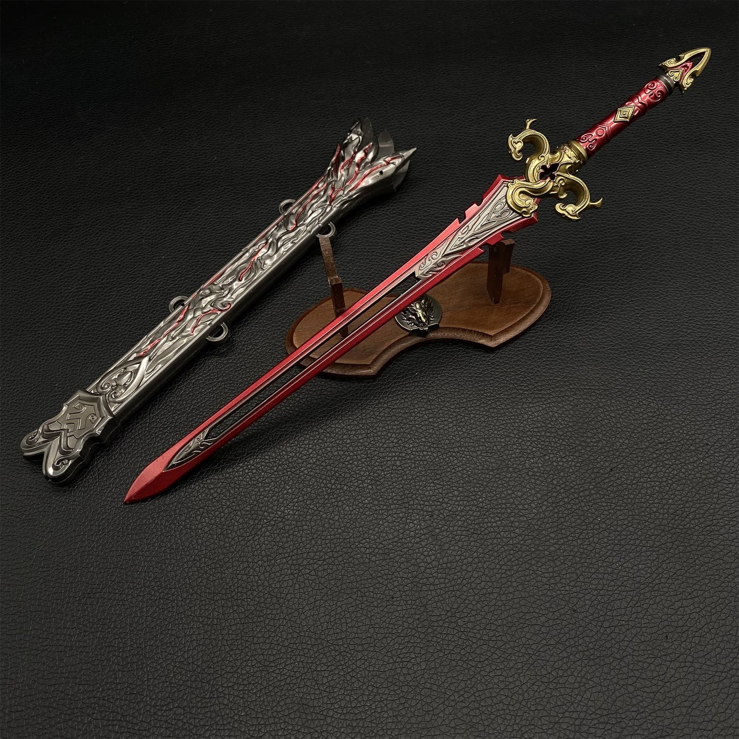 Naraka Game 30CM Red Sky Sword Metal Prop