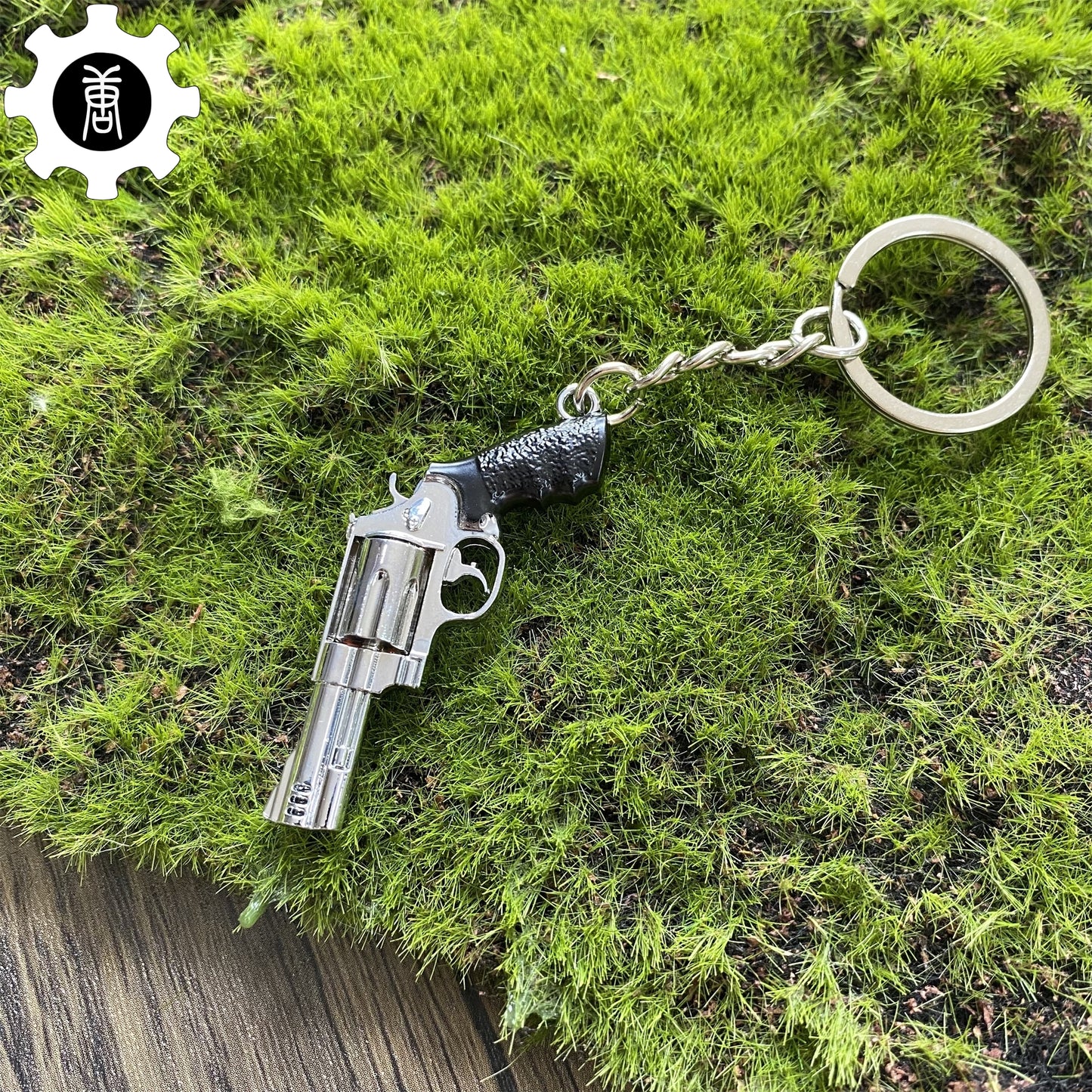 Mini Smith & Wesson Silver Model 500 Revolver Metal Keychain