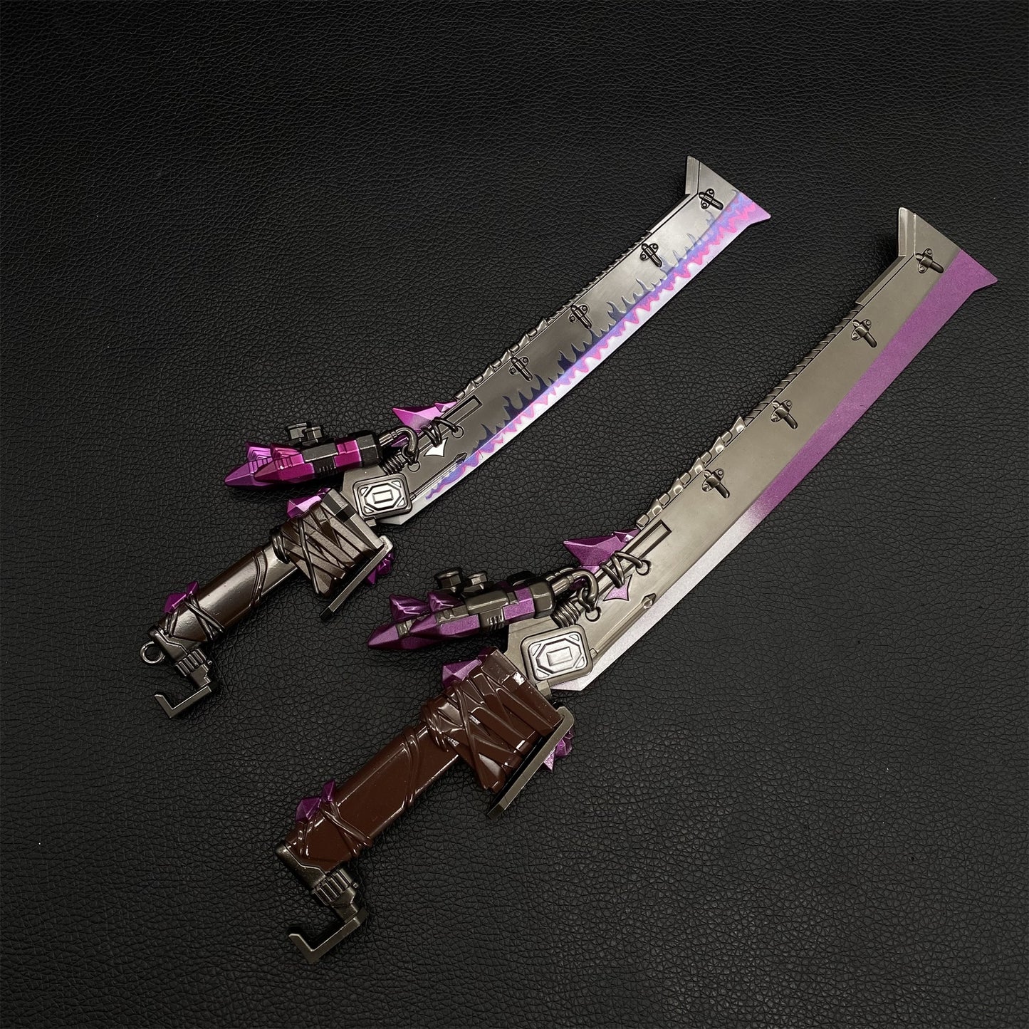 Hot Game Subway Escape Flame Knife Metal Replica