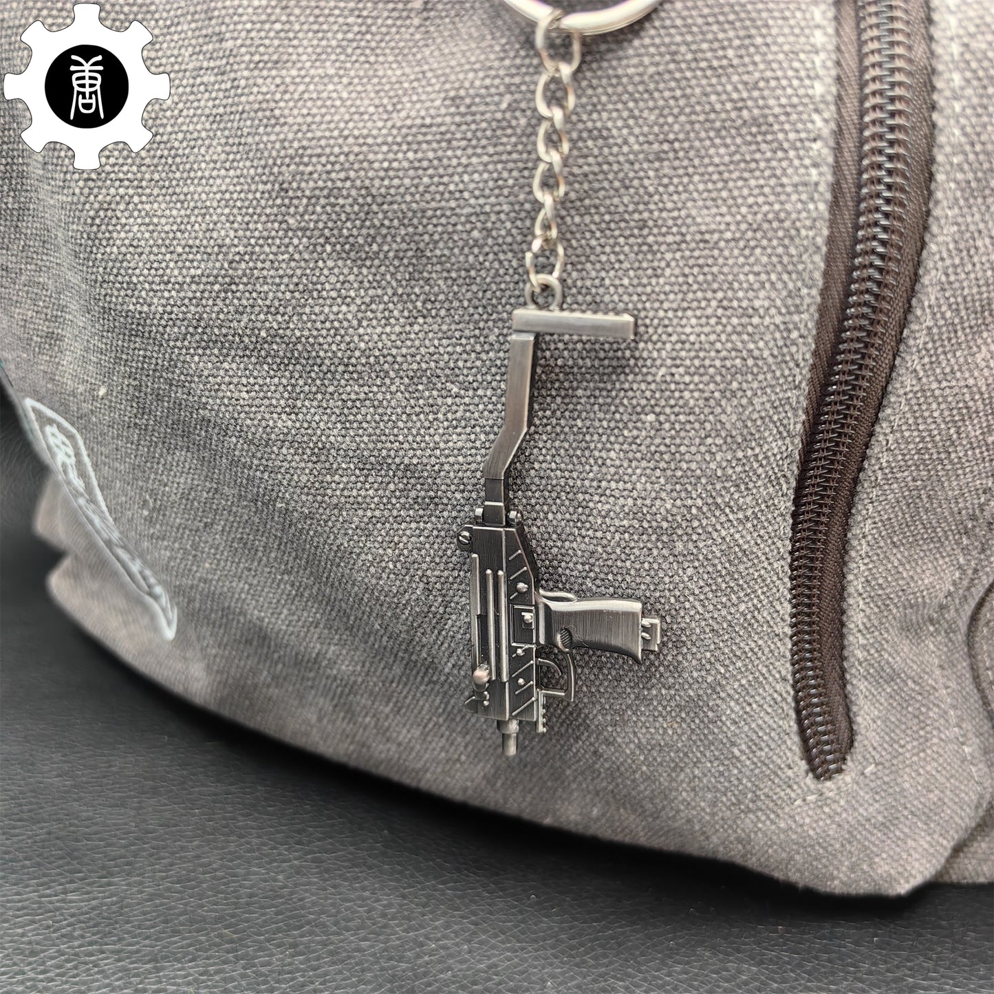 Mini UZI Submachine Gun SMG Metal Keychain