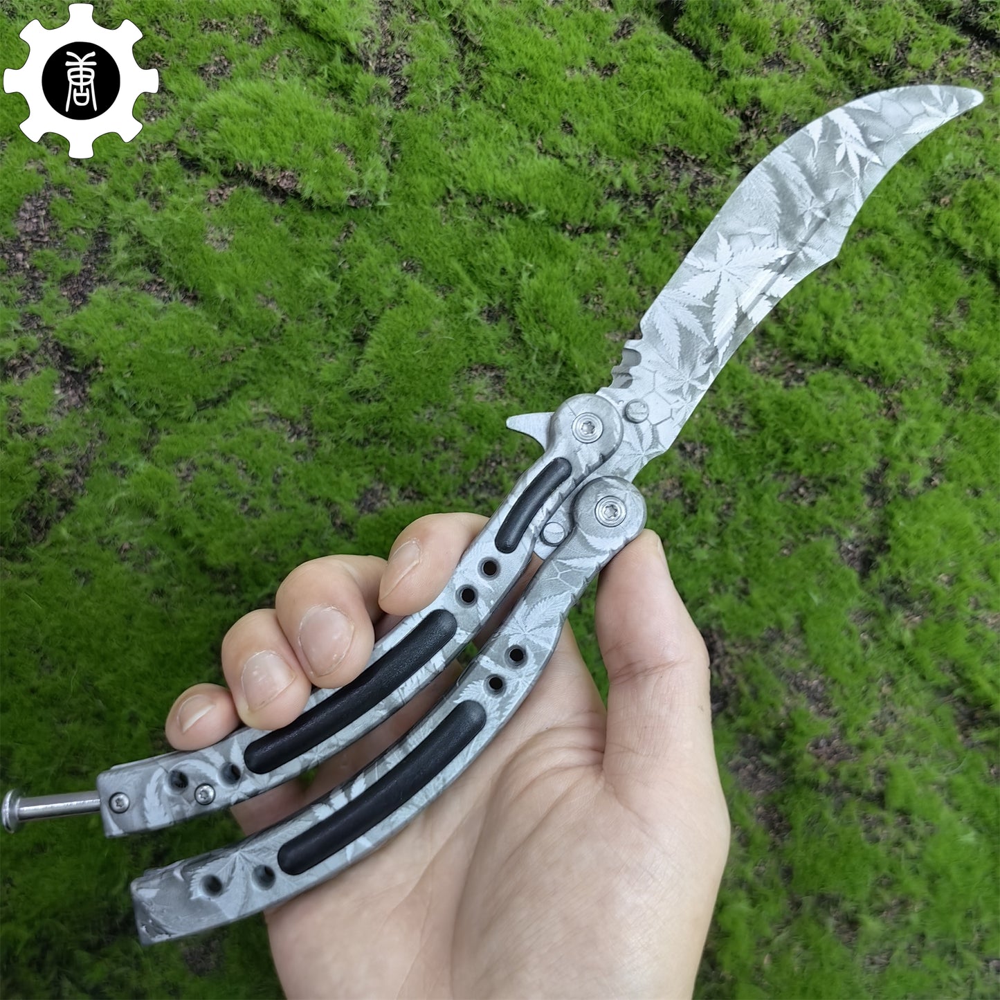 Game Butterfly Knife Maple Leaf Balisong